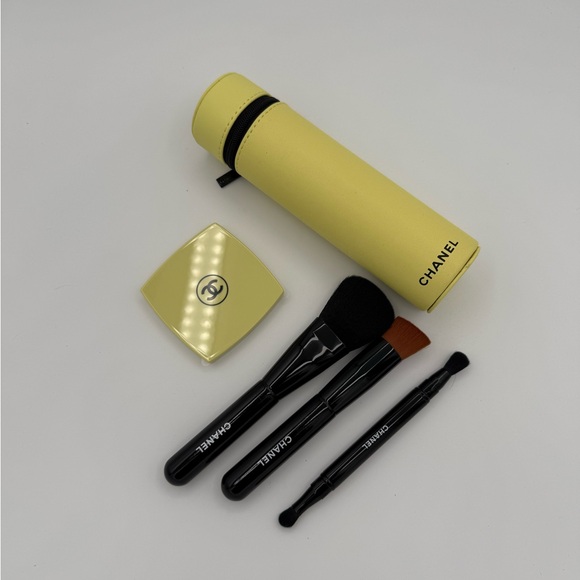 🍁Chanel Makeup Brush Set & Mirror - Picture 1 of 3